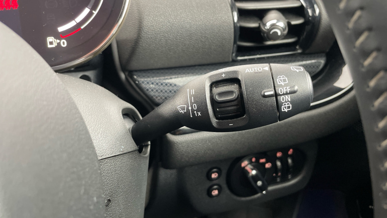 MINI Clubman 1.5 Cooper Shadow Edition 6dr Petrol Estate